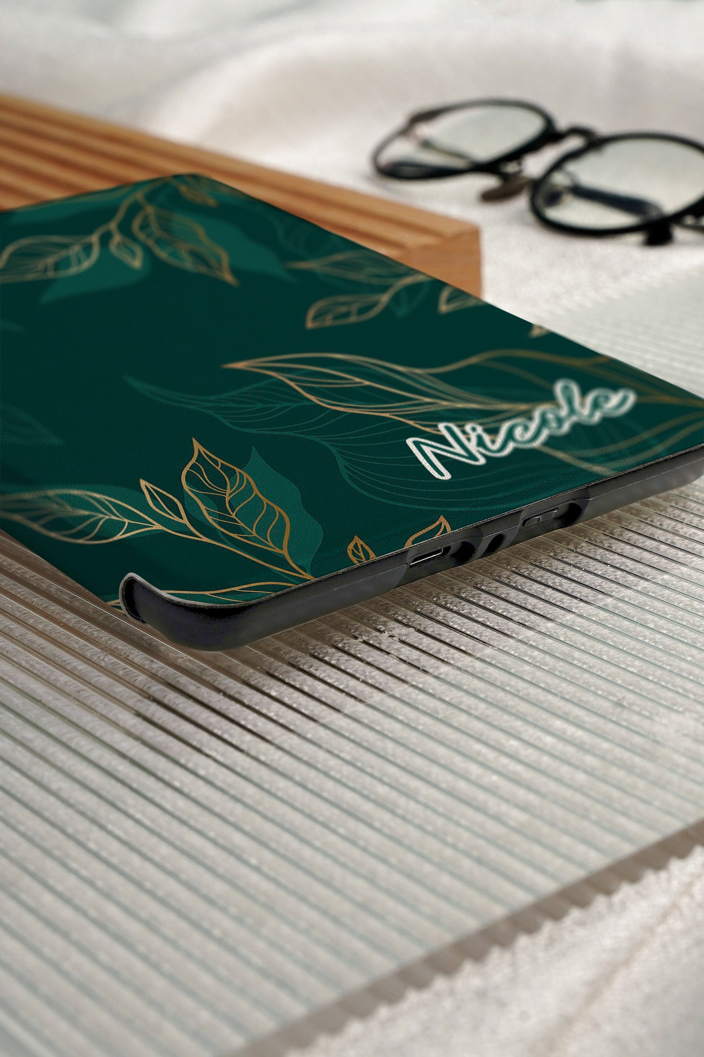 Verdant Delight Kindle Case