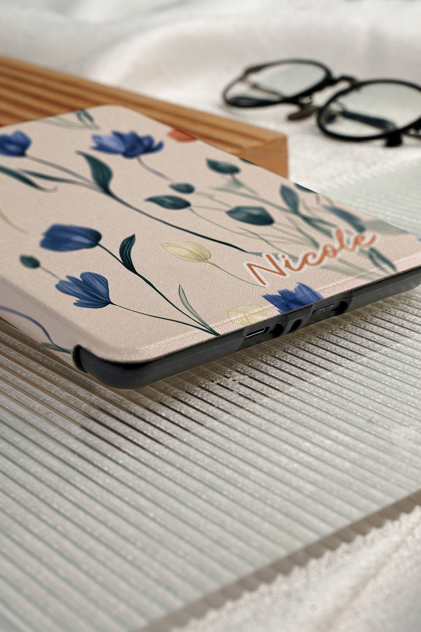 Artistic Harmony Kindle Case